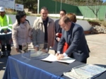 Alejandro Font de Mora coloca la primera piedra del nuevo colegio La Cova