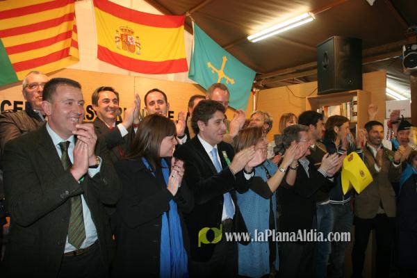 El Centro Asturiano recibió al alcalde, Alarte y Javi Venta