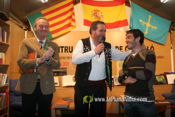 El Centro Asturiano recibió al alcalde, Alarte y Javi Venta