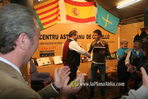 El Centro Asturiano recibió al alcalde, Alarte y Javi Venta