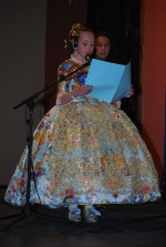 Pleitesia a la reina fallera Infantil