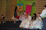 Pleitesia a la reina fallera Infantil