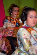 Pleitesia a la reina fallera Infantil