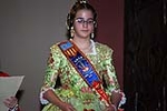 Pleitesia a la reina fallera Infantil