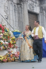 La lluvia estuvo a punto de aguar la ofrenda