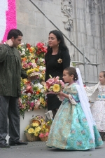 La lluvia estuvo a punto de aguar la ofrenda