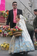 La lluvia estuvo a punto de aguar la ofrenda