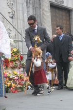 La lluvia estuvo a punto de aguar la ofrenda