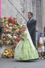 La lluvia estuvo a punto de aguar la ofrenda