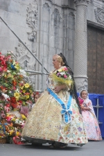 La lluvia estuvo a punto de aguar la ofrenda