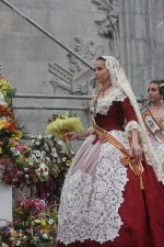 La lluvia estuvo a punto de aguar la ofrenda