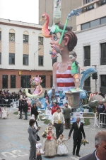 La lluvia estuvo a punto de aguar la ofrenda