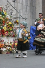La lluvia estuvo a punto de aguar la ofrenda