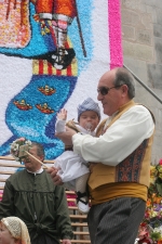 La lluvia estuvo a punto de aguar la ofrenda