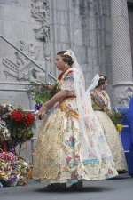 La lluvia estuvo a punto de aguar la ofrenda