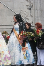La lluvia estuvo a punto de aguar la ofrenda