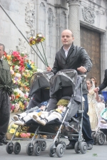 La lluvia estuvo a punto de aguar la ofrenda