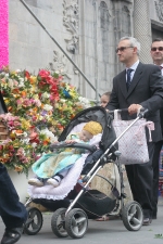 La lluvia estuvo a punto de aguar la ofrenda