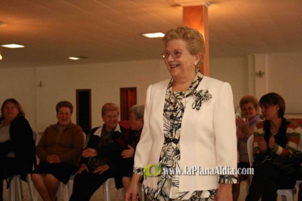 La Asociación de Amas de Casa L\'Arquet organiza un desfile de moda
