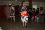 La Asociación de Amas de Casa L\'Arquet organiza un desfile de moda