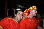 Celebran el triunfo de la \'roja\' en las piscina