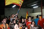 Celebran el triunfo de la \'roja\' en las piscina