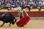 José Tomás triunfa y sale por la puerta grande