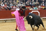 José Tomás triunfa y sale por la puerta grande