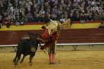 José Tomás triunfa y sale por la puerta grande