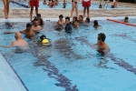 Medio centenar de personas participan en el bautismo de buceo que organizó Cruz Roja
