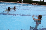 Medio centenar de personas participan en el bautismo de buceo que organizó Cruz Roja