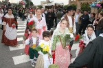 Multitudinaria ofrenda a la Mare de Déu del LLedó