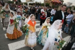 Multitudinaria ofrenda a la Mare de Déu del LLedó