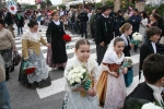 Multitudinaria ofrenda a la Mare de Déu del LLedó