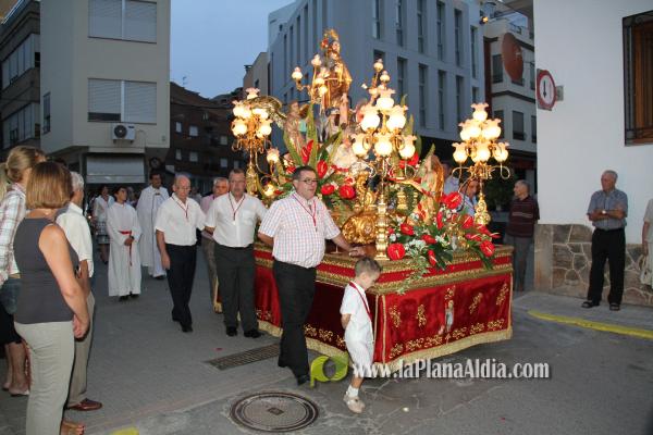 Multitudinaria procesión en honor a Sant Roc