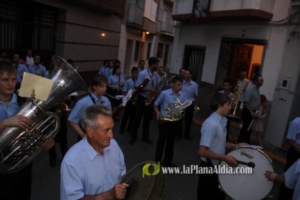 Multitudinaria procesión en honor a Sant Roc