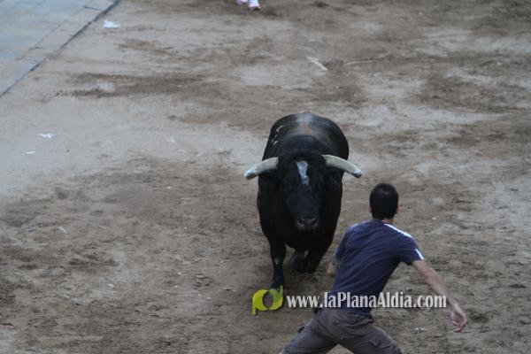 La lluvia obliga a aplazar hasta esta tarde los dos últimos toros de las fiestas de Sant Roc