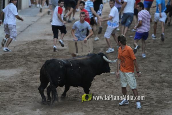 La lluvia obliga a aplazar hasta esta tarde los dos últimos toros de las fiestas de Sant Roc