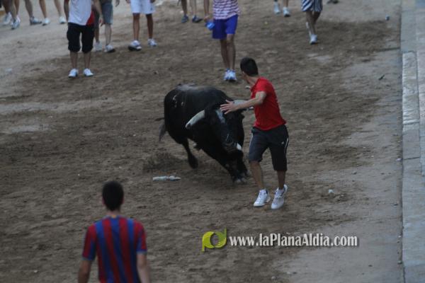 La lluvia obliga a aplazar hasta esta tarde los dos últimos toros de las fiestas de Sant Roc