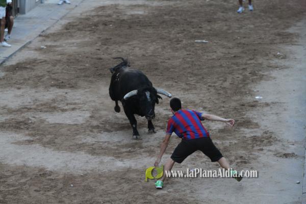 La lluvia obliga a aplazar hasta esta tarde los dos últimos toros de las fiestas de Sant Roc