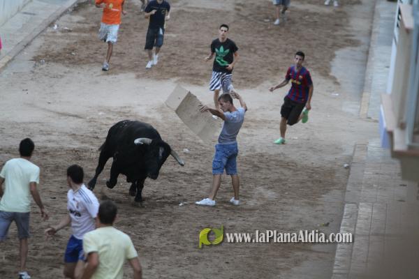 La lluvia obliga a aplazar hasta esta tarde los dos últimos toros de las fiestas de Sant Roc