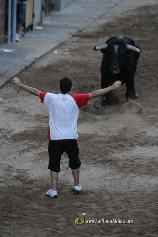 La lluvia obliga a aplazar hasta esta tarde los dos últimos toros de las fiestas de Sant Roc