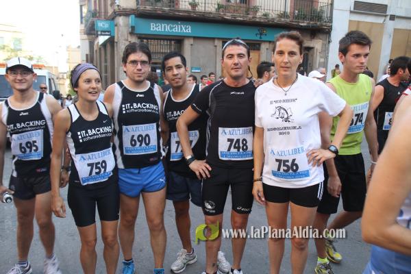 Mas de 350 participantes de todas las edades corrieron la XXIII Volta Popular a Peu a pesar del fuerte calor.