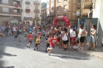 Mas de 350 participantes de todas las edades corrieron la XXIII Volta Popular a Peu a pesar del fuerte calor.