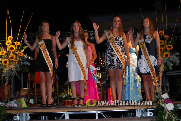 Presentación reina y damás Barrio San Ramón
