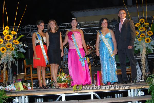 Presentación reina y damás Barrio San Ramón