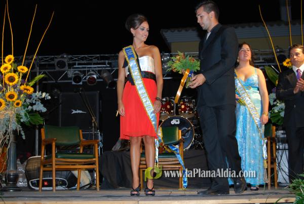 Presentación reina y damás Barrio San Ramón