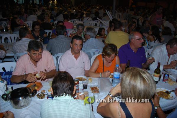 La cena de \'pa i porta\', acto central del fin de semana en San Ramón