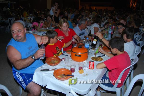 La cena de \'pa i porta\', acto central del fin de semana en San Ramón