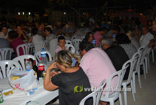 La cena de \'pa i porta\', acto central del fin de semana en San Ramón